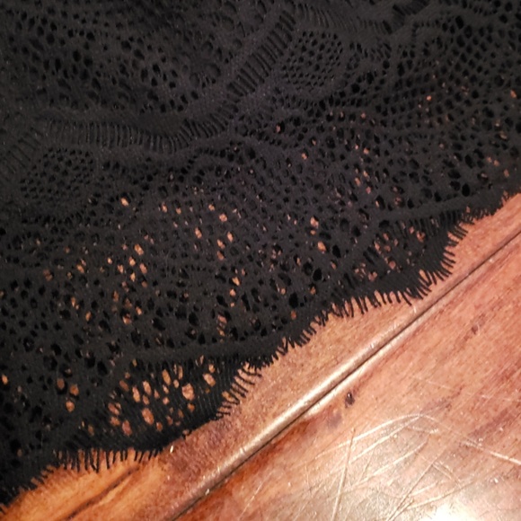 Little black lace dress - Picture 5 of 7